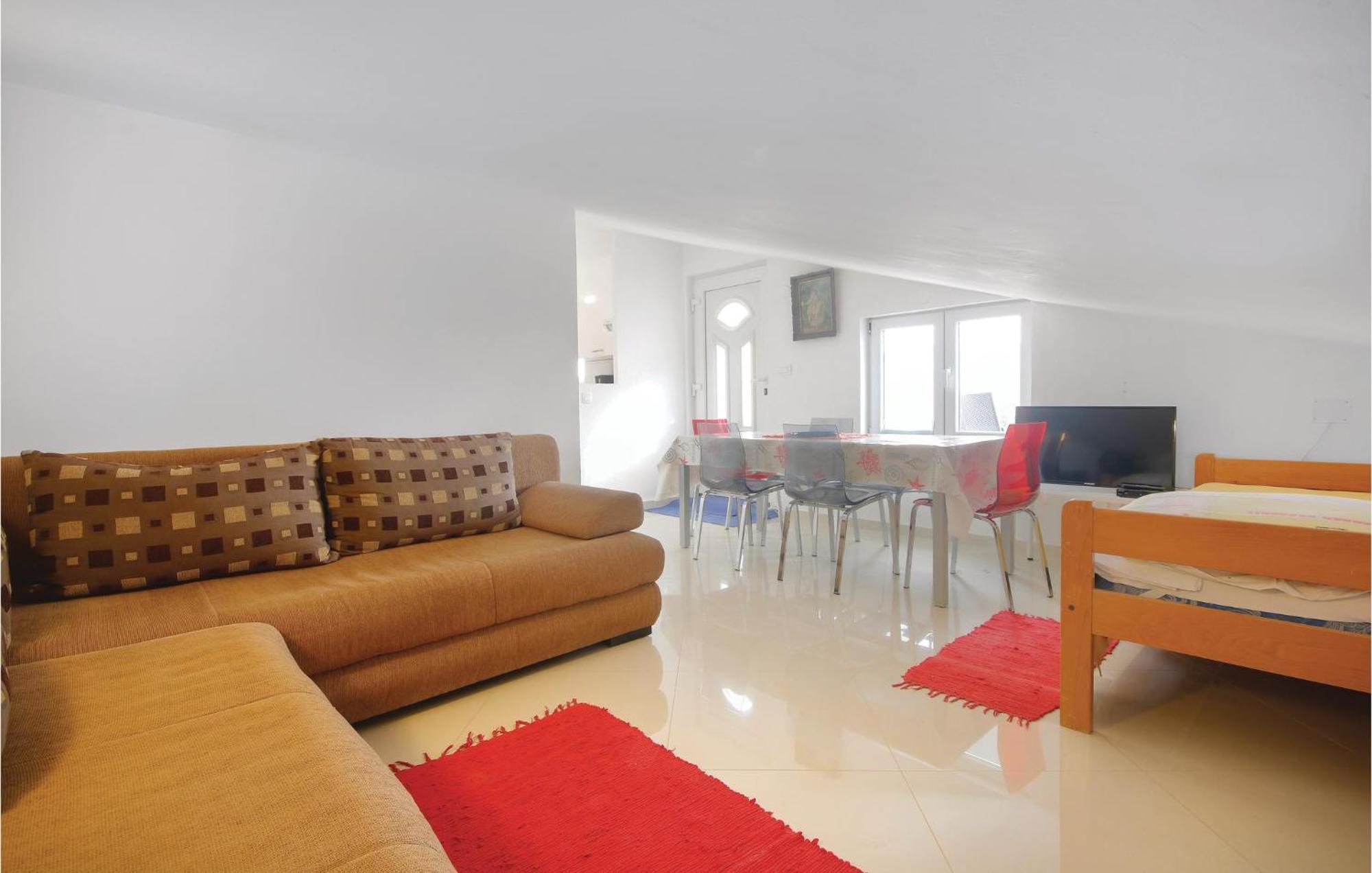 Cozy Apartment In Medulin With Kitchen 外观 照片